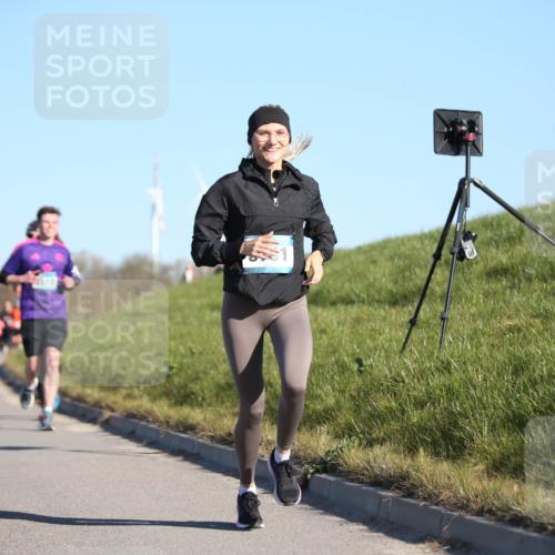 06.04.2025 - 44. Internationalen Wilhelmsburger Insellauf Jannik Wohlers http://msf.ph/oto/7615076 06.04.2025 09:32:57 Laufen  meine-sportfotos.de