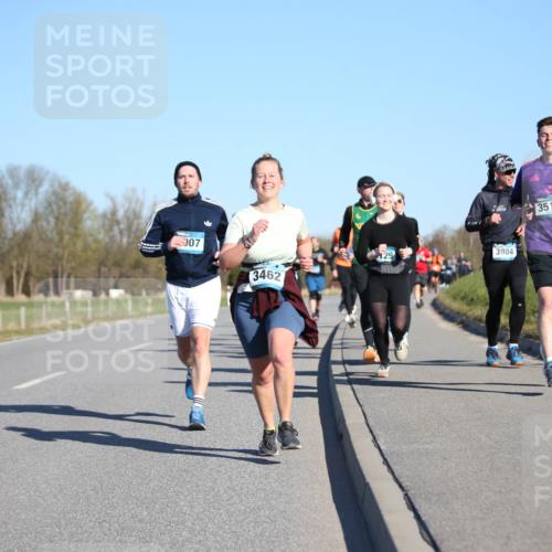 06.04.2025 - 44. Internationalen Wilhelmsburger Insellauf Jannik Wohlers http://msf.ph/oto/7615085 06.04.2025 09:32:59 Laufen 307, 29, 3462, 3984, 3513 meine-sportfotos.de