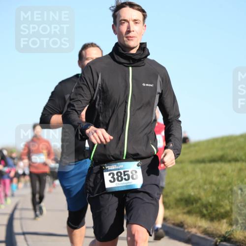 06.04.2025 - 44. Internationalen Wilhelmsburger Insellauf Jannik Wohlers http://msf.ph/oto/7615127 06.04.2025 09:33:09 Laufen 3858 meine-sportfotos.de