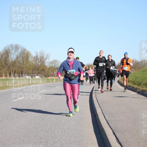 06.04.2025 - 44. Internationalen Wilhelmsburger Insellauf Jannik Wohlers http://msf.ph/oto/7615157 06.04.2025 09:33:15 Laufen 3955, 5020 meine-sportfotos.de