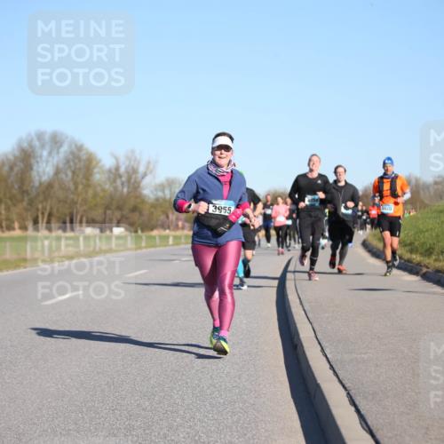 06.04.2025 - 44. Internationalen Wilhelmsburger Insellauf Jannik Wohlers http://msf.ph/oto/7615159 06.04.2025 09:33:15 Laufen 5020, 3955 meine-sportfotos.de