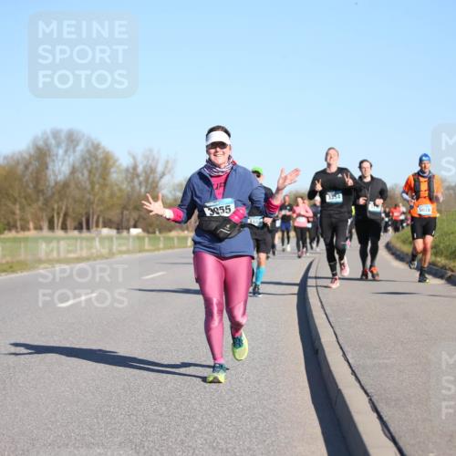 06.04.2025 - 44. Internationalen Wilhelmsburger Insellauf Jannik Wohlers http://msf.ph/oto/7615164 06.04.2025 09:33:16 Laufen 3955, 4489, 3354, 5020 meine-sportfotos.de
