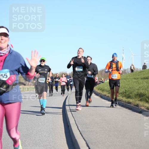 06.04.2025 - 44. Internationalen Wilhelmsburger Insellauf Jannik Wohlers http://msf.ph/oto/7615169 06.04.2025 09:33:17 Laufen 955, 201, 4488, 3354, 3130, 5020 meine-sportfotos.de