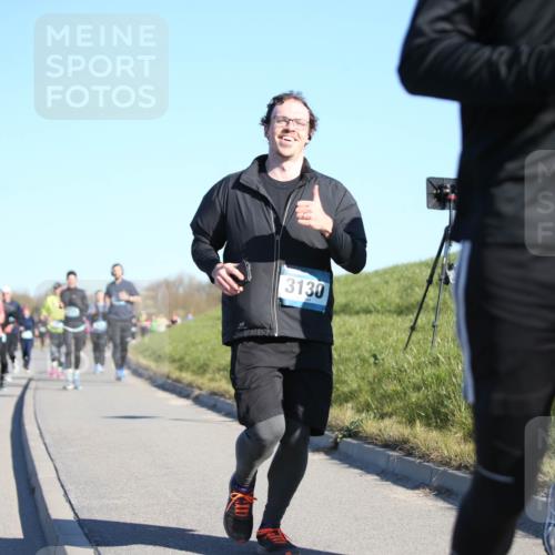 06.04.2025 - 44. Internationalen Wilhelmsburger Insellauf Jannik Wohlers http://msf.ph/oto/7615187 06.04.2025 09:33:20 Laufen 3130, 2000, 54 meine-sportfotos.de