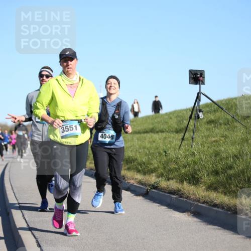 06.04.2025 - 44. Internationalen Wilhelmsburger Insellauf Jannik Wohlers http://msf.ph/oto/7615225 06.04.2025 09:33:29 Laufen 5073, 3551, 4048 meine-sportfotos.de