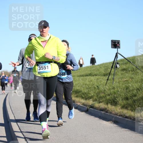 06.04.2025 - 44. Internationalen Wilhelmsburger Insellauf Jannik Wohlers http://msf.ph/oto/7615227 06.04.2025 09:33:29 Laufen 5073, 357, 3551, 4048 meine-sportfotos.de