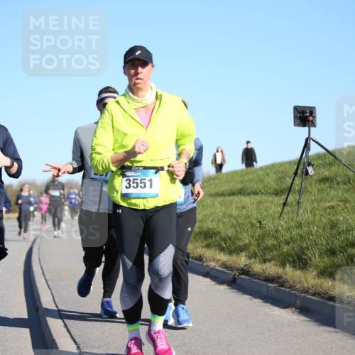 06.04.2025 - 44. Internationalen Wilhelmsburger Insellauf Jannik Wohlers http://msf.ph/oto/7615230 06.04.2025 09:33:29 Laufen 5073, 3551 meine-sportfotos.de