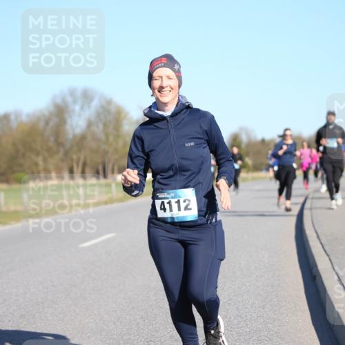 06.04.2025 - 44. Internationalen Wilhelmsburger Insellauf Jannik Wohlers http://msf.ph/oto/7615247 06.04.2025 09:33:32 Laufen 4112 meine-sportfotos.de