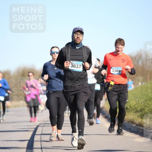 06.04.2025 - 44. Internationalen Wilhelmsburger Insellauf Jannik Wohlers http://msf.ph/oto/7615249 06.04.2025 09:33:34 Laufen 3637, 3309 meine-sportfotos.de