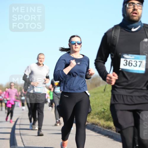06.04.2025 - 44. Internationalen Wilhelmsburger Insellauf Jannik Wohlers http://msf.ph/oto/7615261 06.04.2025 09:33:38 Laufen 3637 meine-sportfotos.de