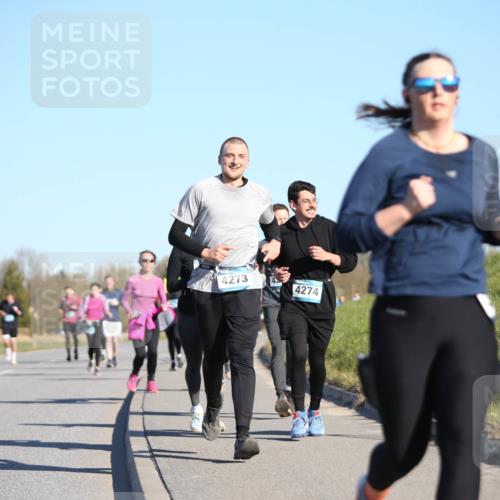 06.04.2025 - 44. Internationalen Wilhelmsburger Insellauf Jannik Wohlers http://msf.ph/oto/7615264 06.04.2025 09:33:38 Laufen 4181, 4273, 4274 meine-sportfotos.de
