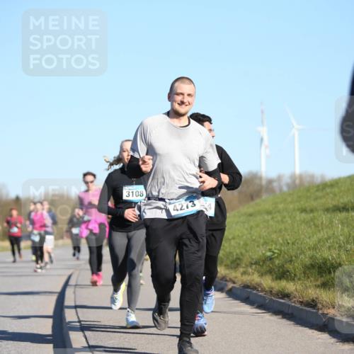 06.04.2025 - 44. Internationalen Wilhelmsburger Insellauf Jannik Wohlers http://msf.ph/oto/7615272 06.04.2025 09:33:39 Laufen 3108, 4273 meine-sportfotos.de