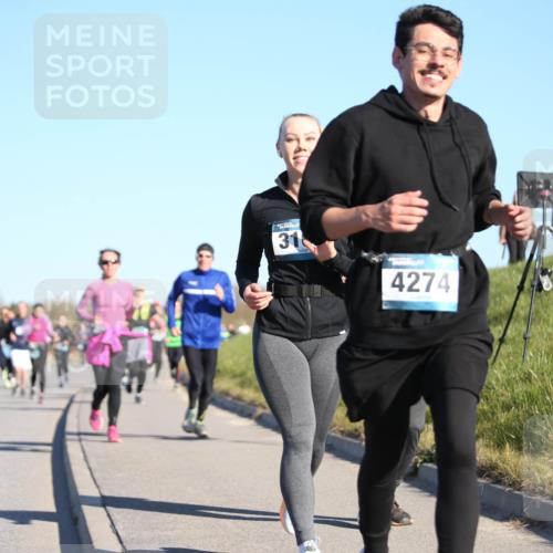 06.04.2025 - 44. Internationalen Wilhelmsburger Insellauf Jannik Wohlers http://msf.ph/oto/7615285 06.04.2025 09:33:42 Laufen 31, 4274 meine-sportfotos.de