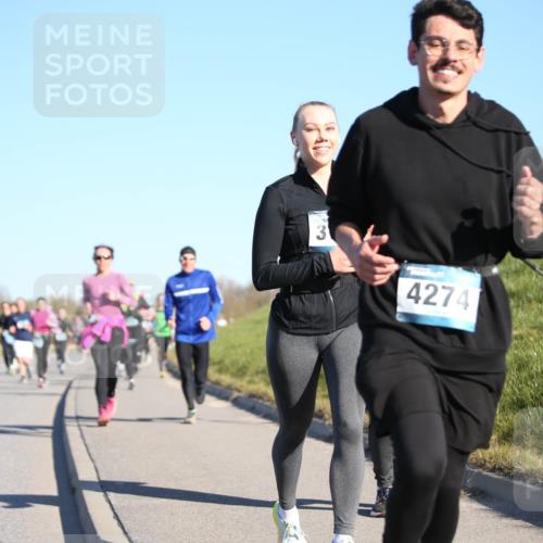 06.04.2025 - 44. Internationalen Wilhelmsburger Insellauf Jannik Wohlers http://msf.ph/oto/7615287 06.04.2025 09:33:42 Laufen 4274 meine-sportfotos.de