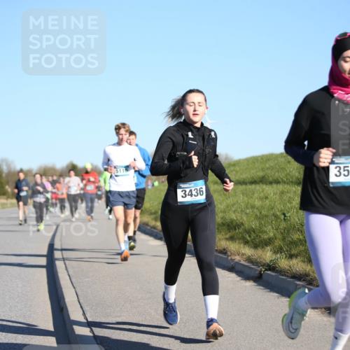 06.04.2025 - 44. Internationalen Wilhelmsburger Insellauf Jannik Wohlers http://msf.ph/oto/7615332 06.04.2025 09:33:54 Laufen 5119, 3436, 3558 meine-sportfotos.de