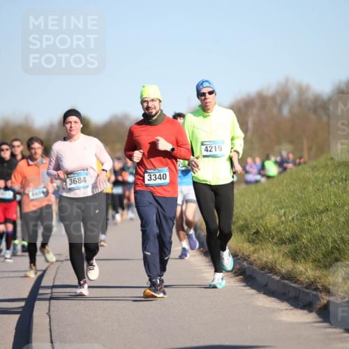 06.04.2025 - 44. Internationalen Wilhelmsburger Insellauf Jannik Wohlers http://msf.ph/oto/7615340 06.04.2025 09:33:57 Laufen 3684, 4456, 3340, 4219 meine-sportfotos.de
