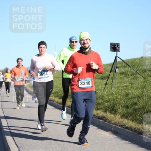 06.04.2025 - 44. Internationalen Wilhelmsburger Insellauf Jannik Wohlers http://msf.ph/oto/7615349 06.04.2025 09:34:03 Laufen 445, 3684, 3340 meine-sportfotos.de