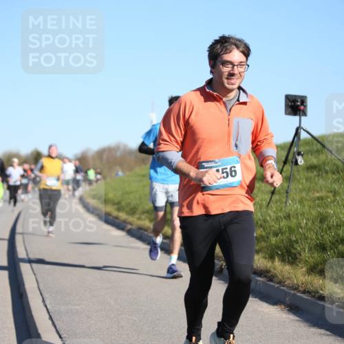 06.04.2025 - 44. Internationalen Wilhelmsburger Insellauf Jannik Wohlers http://msf.ph/oto/7615358 06.04.2025 09:34:05 Laufen 56 meine-sportfotos.de