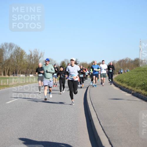 06.04.2025 - 44. Internationalen Wilhelmsburger Insellauf Jannik Wohlers http://msf.ph/oto/7615396 06.04.2025 09:34:11 Laufen 3396, 307, 3938 meine-sportfotos.de