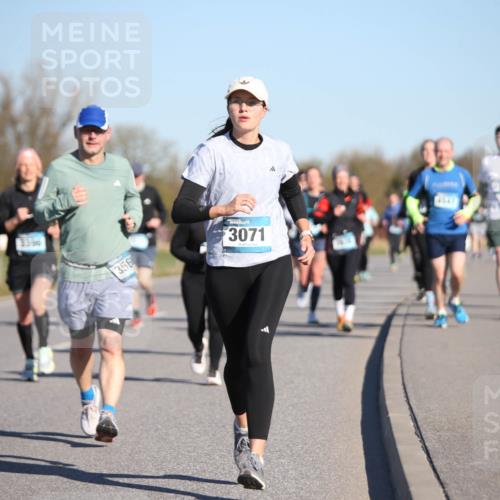 06.04.2025 - 44. Internationalen Wilhelmsburger Insellauf Jannik Wohlers http://msf.ph/oto/7615399 06.04.2025 09:34:12 Laufen 3, 39, 356, 3071, 4647, 7246 meine-sportfotos.de