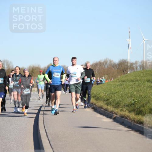 06.04.2025 - 44. Internationalen Wilhelmsburger Insellauf Jannik Wohlers http://msf.ph/oto/7615406 06.04.2025 09:34:14 Laufen 1, 3732, 331, 3938, 4547, 3286, 4027 meine-sportfotos.de