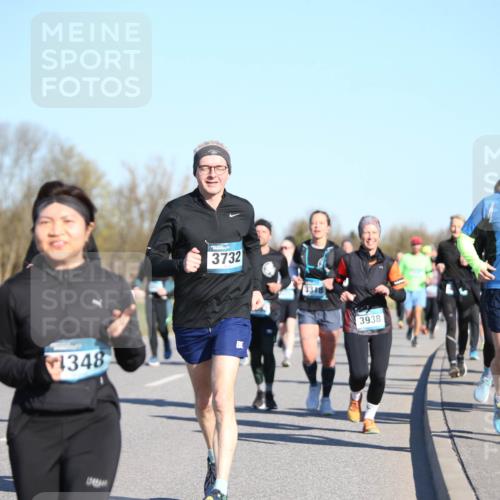 06.04.2025 - 44. Internationalen Wilhelmsburger Insellauf Jannik Wohlers http://msf.ph/oto/7615415 06.04.2025 09:34:16 Laufen 1348, 3732, 3318, 3938, 4547, 3286 meine-sportfotos.de