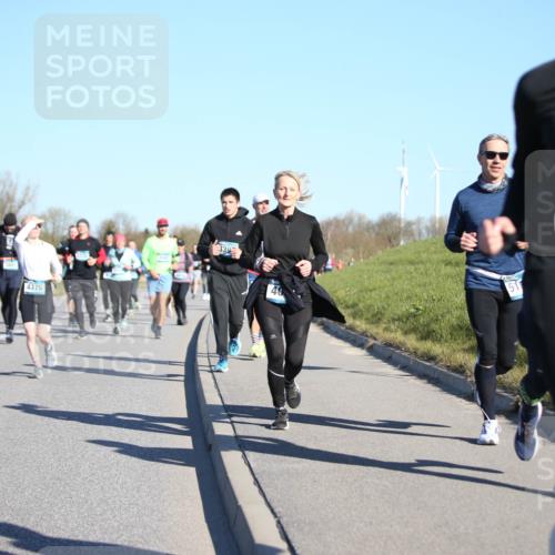 06.04.2025 - 44. Internationalen Wilhelmsburger Insellauf Jannik Wohlers http://msf.ph/oto/7615429 06.04.2025 09:34:21 Laufen 4376, 339, 40, 3285 meine-sportfotos.de