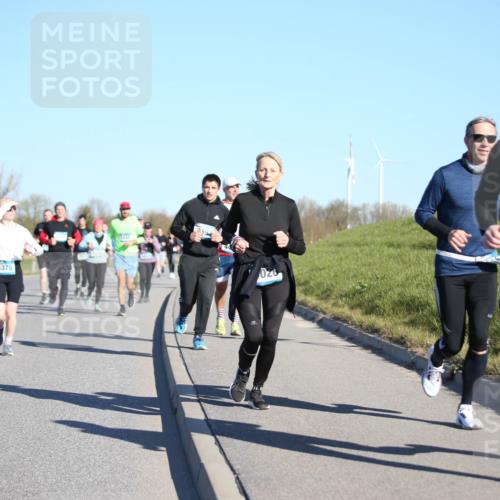 06.04.2025 - 44. Internationalen Wilhelmsburger Insellauf Jannik Wohlers http://msf.ph/oto/7615432 06.04.2025 09:34:21 Laufen 4376, 241, 026, 4027 meine-sportfotos.de