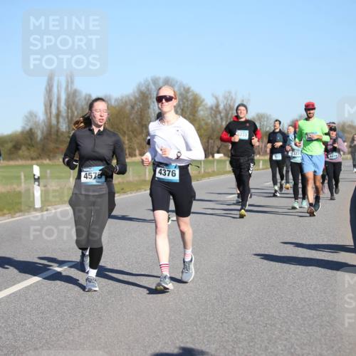 06.04.2025 - 44. Internationalen Wilhelmsburger Insellauf Jannik Wohlers http://msf.ph/oto/7615442 06.04.2025 09:34:24 Laufen 38, 4575, 4376, 3233, 3224, 4479, 441 meine-sportfotos.de