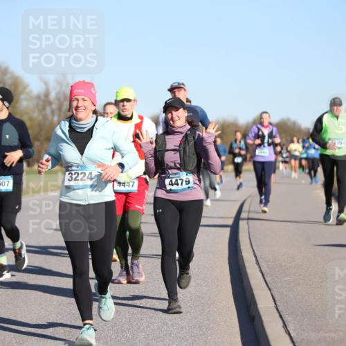 06.04.2025 - 44. Internationalen Wilhelmsburger Insellauf Jannik Wohlers http://msf.ph/oto/7615460 06.04.2025 09:34:28 Laufen 41, 3224, 3607, 4447, 4479, 1444, 415 meine-sportfotos.de