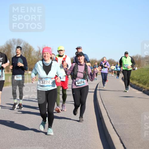06.04.2025 - 44. Internationalen Wilhelmsburger Insellauf Jannik Wohlers http://msf.ph/oto/7615465 06.04.2025 09:34:28 Laufen 3704, 3607, 3224, 4479, 3444, 4415 meine-sportfotos.de