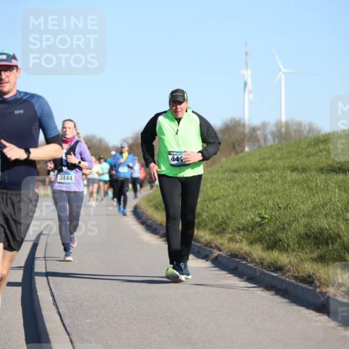 06.04.2025 - 44. Internationalen Wilhelmsburger Insellauf Jannik Wohlers http://msf.ph/oto/7615470 06.04.2025 09:34:30 Laufen 3489, 3495, 3444, 441 meine-sportfotos.de