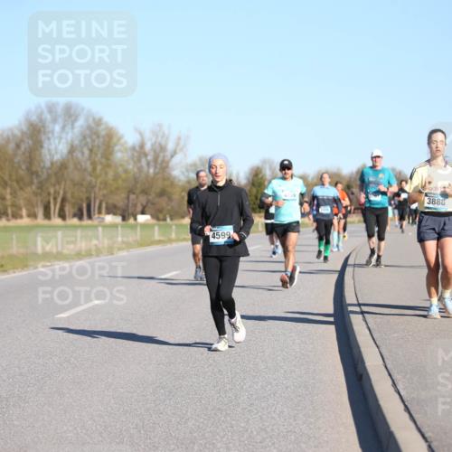 06.04.2025 - 44. Internationalen Wilhelmsburger Insellauf Jannik Wohlers http://msf.ph/oto/7615534 06.04.2025 09:34:45 Laufen 4599, 4239, 3888 meine-sportfotos.de
