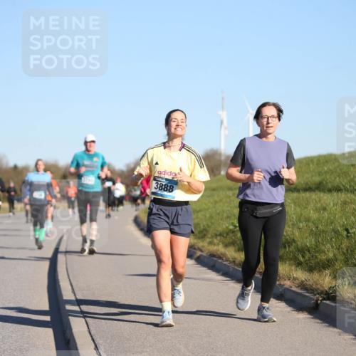 06.04.2025 - 44. Internationalen Wilhelmsburger Insellauf Jannik Wohlers http://msf.ph/oto/7615538 06.04.2025 09:34:46 Laufen 3797, 3888 meine-sportfotos.de