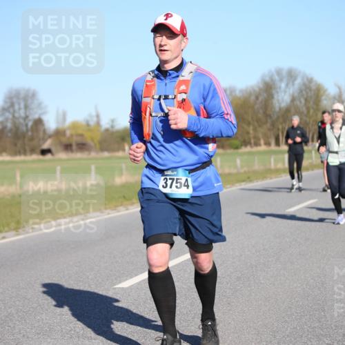 06.04.2025 - 44. Internationalen Wilhelmsburger Insellauf Jannik Wohlers http://msf.ph/oto/7615596 06.04.2025 09:35:01 Laufen 3754, 3106 meine-sportfotos.de