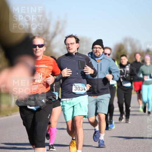 06.04.2025 - 44. Internationalen Wilhelmsburger Insellauf Jannik Wohlers http://msf.ph/oto/7615605 06.04.2025 09:35:04 Laufen 3034 meine-sportfotos.de