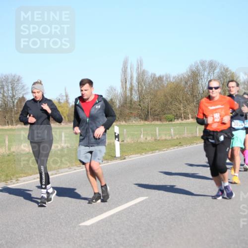 06.04.2025 - 44. Internationalen Wilhelmsburger Insellauf Jannik Wohlers http://msf.ph/oto/7615610 06.04.2025 09:35:06 Laufen  meine-sportfotos.de