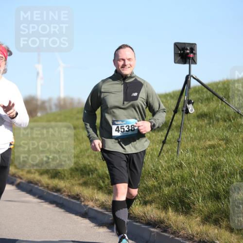 06.04.2025 - 44. Internationalen Wilhelmsburger Insellauf Jannik Wohlers http://msf.ph/oto/7615622 06.04.2025 09:35:08 Laufen 4539, 4538 meine-sportfotos.de