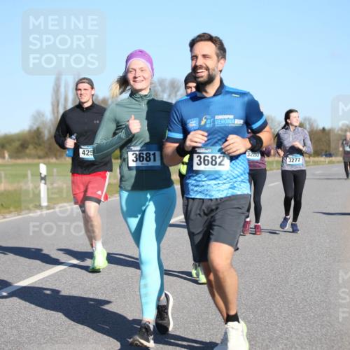 06.04.2025 - 44. Internationalen Wilhelmsburger Insellauf Jannik Wohlers http://msf.ph/oto/7615653 06.04.2025 09:35:14 Laufen 425, 3681, 3682, 3280, 3277 meine-sportfotos.de