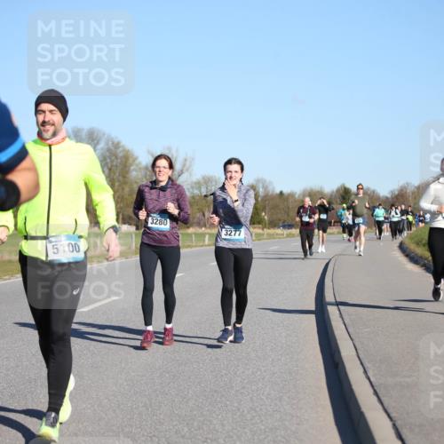 06.04.2025 - 44. Internationalen Wilhelmsburger Insellauf Jannik Wohlers http://msf.ph/oto/7615657 06.04.2025 09:35:15 Laufen 682, 5100, 3280, 4316, 3277 meine-sportfotos.de