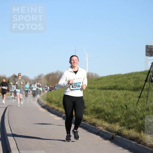 06.04.2025 - 44. Internationalen Wilhelmsburger Insellauf Jannik Wohlers http://msf.ph/oto/7615662 06.04.2025 09:35:16 Laufen 4316 meine-sportfotos.de