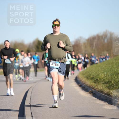 06.04.2025 - 44. Internationalen Wilhelmsburger Insellauf Jannik Wohlers http://msf.ph/oto/7615676 06.04.2025 09:35:20 Laufen 4567, 4184, 3278 meine-sportfotos.de