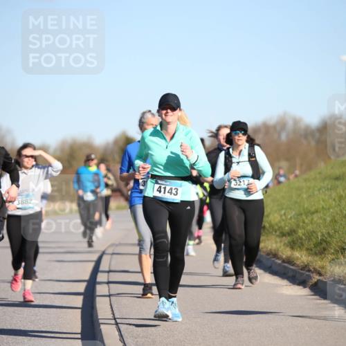 06.04.2025 - 44. Internationalen Wilhelmsburger Insellauf Jannik Wohlers http://msf.ph/oto/7615699 06.04.2025 09:35:31 Laufen 3240, 3485, 3882, 4143, 3217 meine-sportfotos.de
