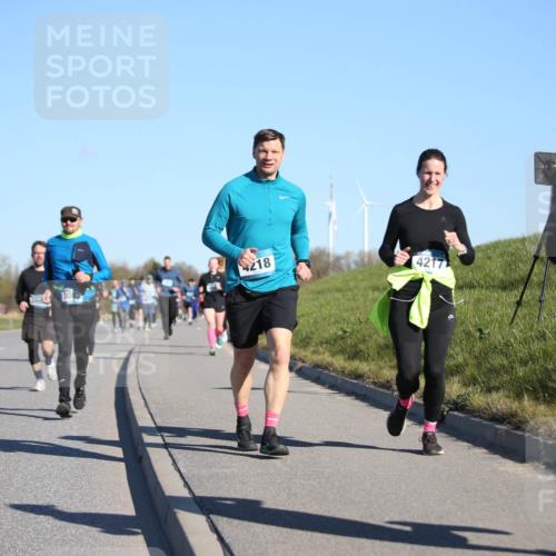 06.04.2025 - 44. Internationalen Wilhelmsburger Insellauf Jannik Wohlers http://msf.ph/oto/7615732 06.04.2025 09:35:40 Laufen 3082, 399, 302, 4218, 4217, 3695 meine-sportfotos.de