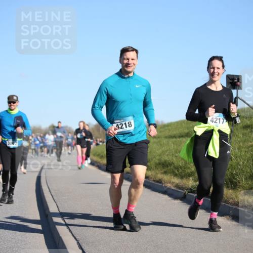 06.04.2025 - 44. Internationalen Wilhelmsburger Insellauf Jannik Wohlers http://msf.ph/oto/7615740 06.04.2025 09:35:40 Laufen 4218, 4217 meine-sportfotos.de