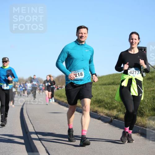 06.04.2025 - 44. Internationalen Wilhelmsburger Insellauf Jannik Wohlers http://msf.ph/oto/7615741 06.04.2025 09:35:40 Laufen 082, 3990, 3086, 218, 4217 meine-sportfotos.de