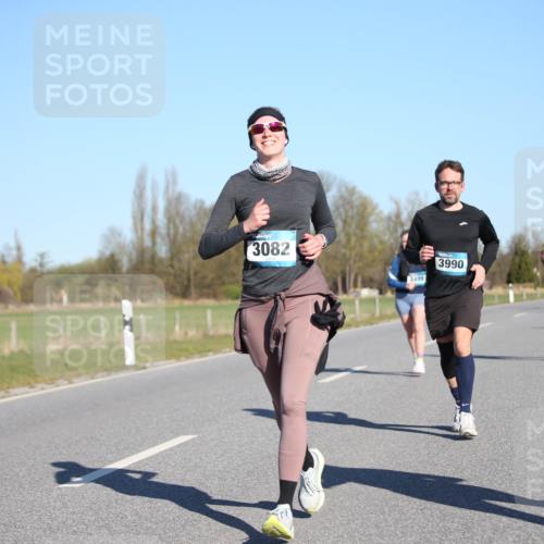 06.04.2025 - 44. Internationalen Wilhelmsburger Insellauf Jannik Wohlers http://msf.ph/oto/7615758 06.04.2025 09:35:43 Laufen 3082, 3499, 3990, 3919 meine-sportfotos.de