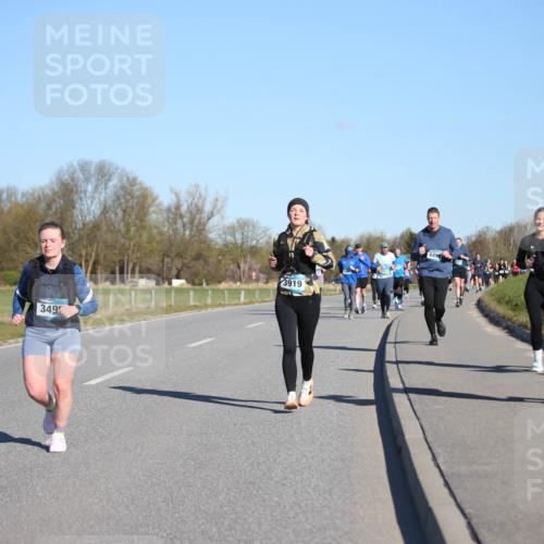 06.04.2025 - 44. Internationalen Wilhelmsburger Insellauf Jannik Wohlers http://msf.ph/oto/7615772 06.04.2025 09:35:45 Laufen 349, 3919, 4260 meine-sportfotos.de