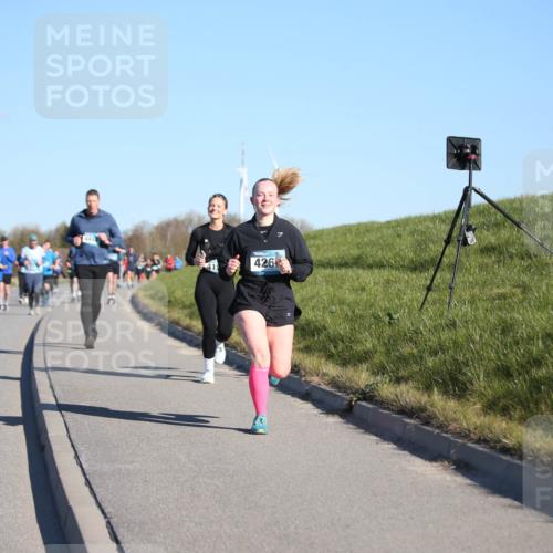 06.04.2025 - 44. Internationalen Wilhelmsburger Insellauf Jannik Wohlers http://msf.ph/oto/7615776 06.04.2025 09:35:45 Laufen 3919, 426 meine-sportfotos.de