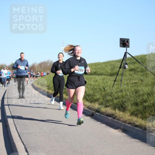06.04.2025 - 44. Internationalen Wilhelmsburger Insellauf Jannik Wohlers http://msf.ph/oto/7615779 06.04.2025 09:35:46 Laufen 3919, 4498, 4260 meine-sportfotos.de